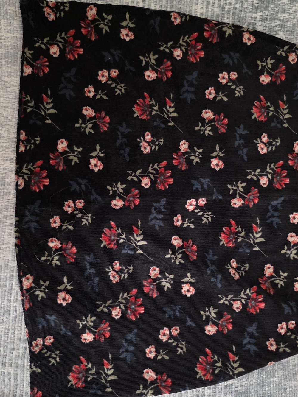 SHEIN Black Floral Circle Skirt with Red & Pink Blooms